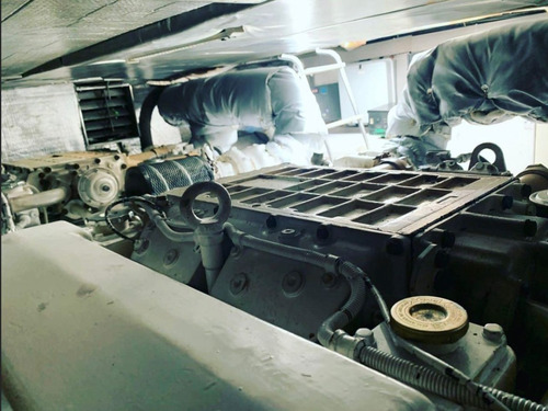 Imagem 8 de 15 de Intermarine 60 - 2003 - 2x Man 800 Hp - Ñ Azimut Schaefer