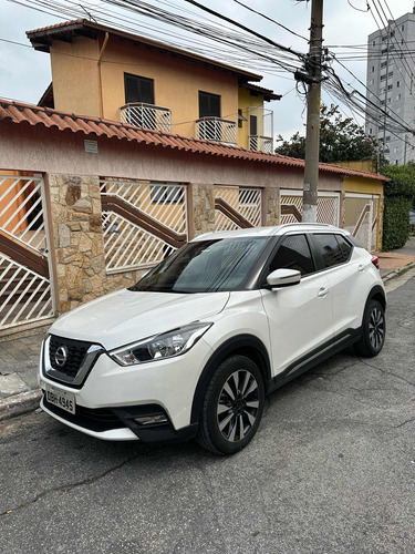 Nissan kicks SV CVT SV CVT