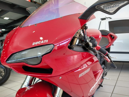 Imagem 4 de 12 de Ducati 1198