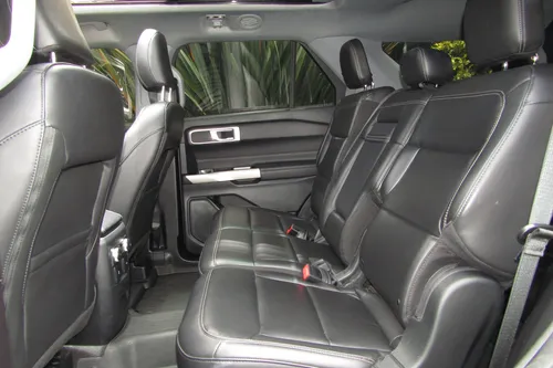 Ford Explorer 2.3 Xlt At 4x4 7 Puestos