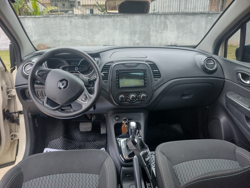 Imagem 6 de 15 de Renault Captur 2018 1.6 16v Life Sce X-tronic 5p