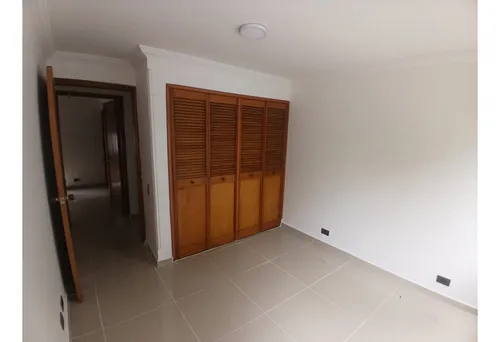 Renta Apartamento Amplio En La Circunvalar