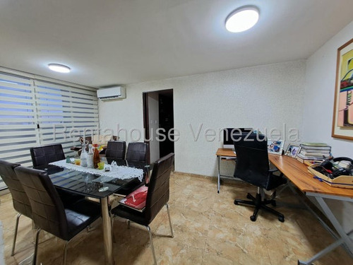 Penthouse Venta Urb Santa Rosalia Terra Santa 25-15452 Gjg