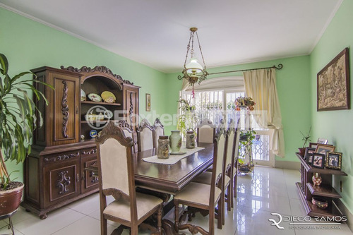 Casa, 4 Dormitórios, 262.59 M², Nonoai - 166625