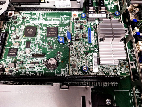 Imagem 8 de 9 de Hp Proliant Dl360 Gen9 2x E5-2697 V4 256gb Ram 6 Hds 1.8tb