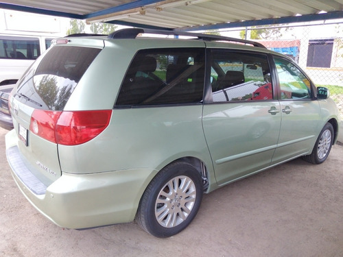 Imagen 2 de 8 de Toyota Sienna 2007 Xle At