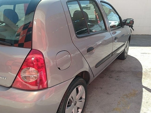 Imagem 6 de 15 de Renault Clio 1.0 16v Campus Hi-flex 5p Completo.