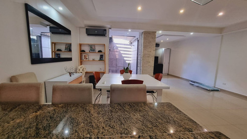 Imagen 7 de 14 de 162104 Lerry Paez 0414-9408606 Venta Townhouse Res Villas Iñaki Naguanagua Solo Clientes