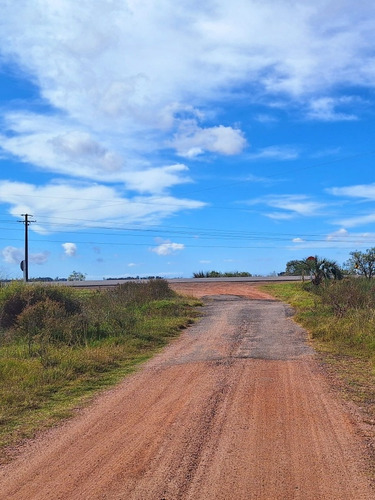 Vendo Campo De 5has Esquinero, Sobre Ruta 19 A 20km Del Chuy, Paraje Isla Negra A 7 Km De 18 De Julio