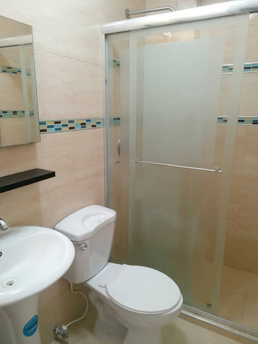 Imagen 10 de 24 de Alquiler De Lindo Apartamento En El Doral Country, El Rincón, Mañongo 163797 Andres Peña