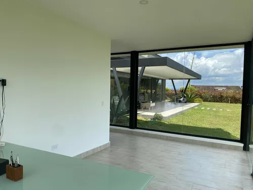 Encantadora Finca En Venta Llanogrande
