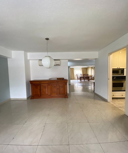 Venta De Apartamento En Las Acacias