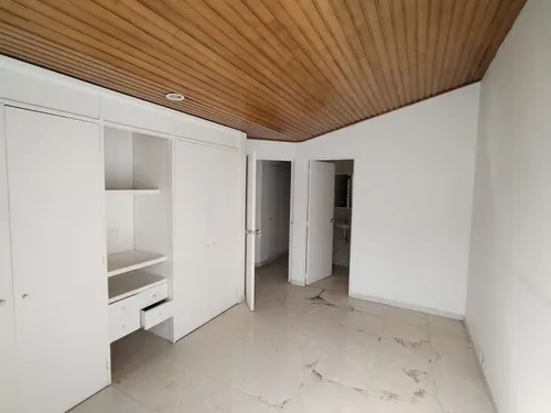 Apartamento En Venta En Modelia. Cod V16411