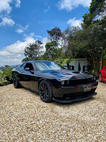 Dodge Challenger 707hp Hellcat