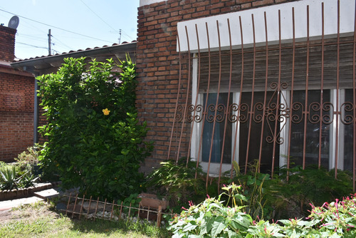 Oportunidad. Casa En Venta En La Mejor Zona De San Miguel