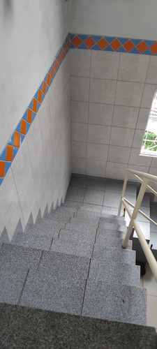 Vende-se Uma Casa Térreo E Primeiro Andar, Em Pernambués