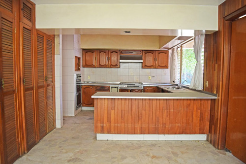 Casa En Venta, Lomas De Guevara, Guadalajara, Jalisco