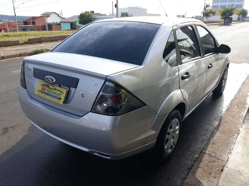 Ford Fiesta Sedan 1.6 2011