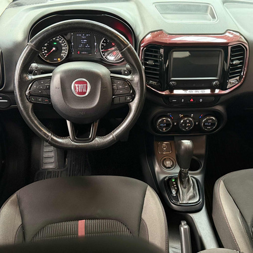 Fiat Toro 1.8 16v Freedom Flex 4x2 Aut. 4p