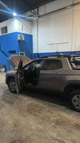 Fiat Toro Freedom 1.8 16v 4x2 At6