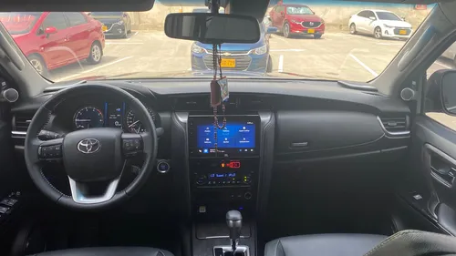 Toyota Fortuner 2.4 Diésel Srv 4X2