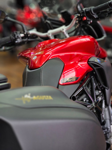 Imagen 7 de 25 de Mv Agusta Turismo Veloce Lusso Bordo Scs Mejor Precio Contad