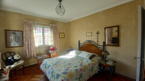 Casa Tradicional En Barrio Residencial De Suárez Mujica