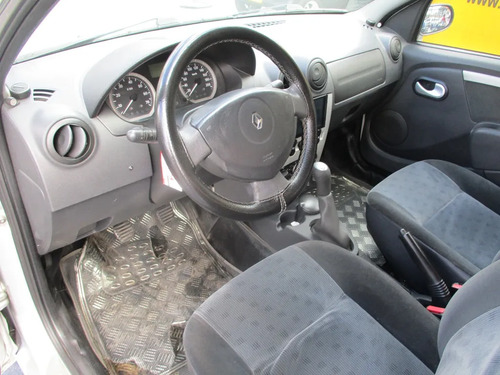 Renault Logan   1600cc Mt Aa