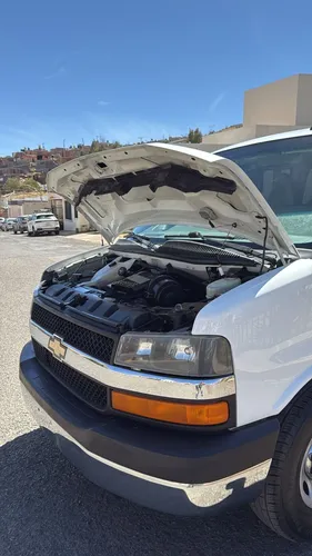 Chevrolet Express 6.0ls C 15 Pas At