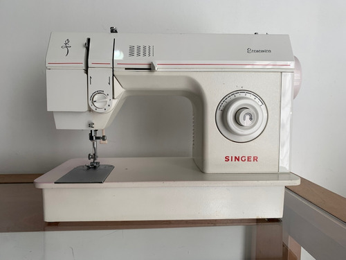 Maquina De Coser Singer 2802/2852