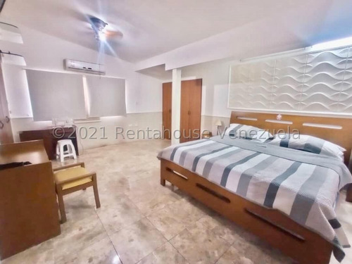 Imagen 12 de 14 de Casa Con Piscina Maracay Urb. Andrés Bello 22-11776 Hl