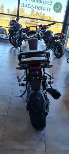 Imagen 23 de 23 de Benelli Trk 251 - Benelli Store Pilar Mp