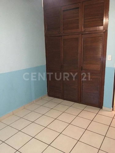 Imagen 8 de 15 de Se Renta Casa En Col. Villas Del Náinari.