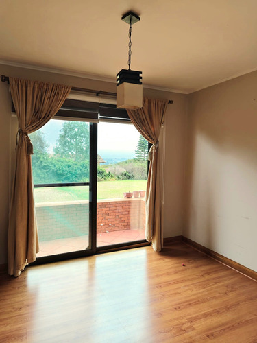 Casa En Agradable Condominio/ Cerro Grande
