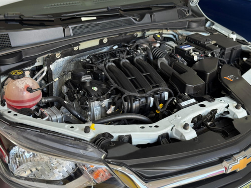 Chevrolet Onix plus 1.0 Lt 4p