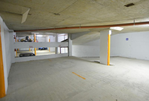 Venta Cochera Fija Cubierta, Quilmes