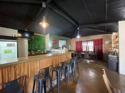 En Venta Negocio Restaurante En El Circulo Militar Las Delicias Maracay Todo Operativo Con Vista Al Lago Para Tus Eventos Kg