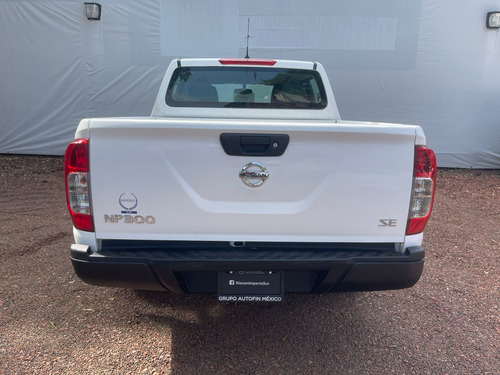 Nissan NP300 2.5 SE Paq Seguridad Mt