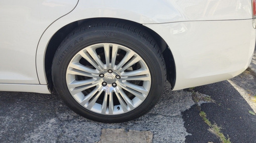 Imagen 7 de 12 de Chrysler 300c 2013 3.6l V6 24v Vvt
