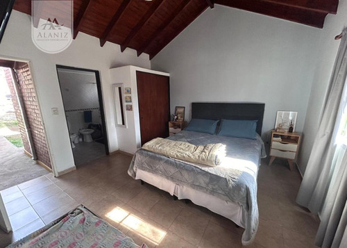 Casa En Venta, Perfecta Ubicación, Merlo, S. L.