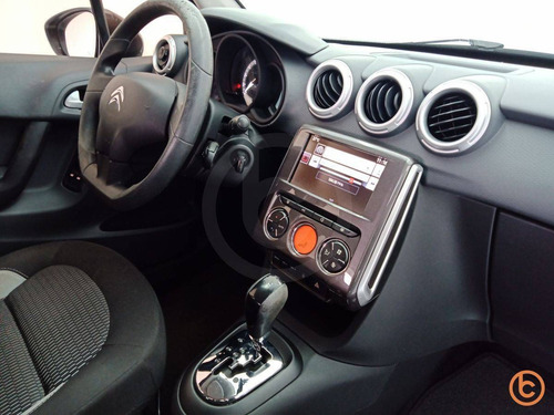 Imagem 9 de 15 de Citroën C3 1.6 Vti 120 Flex Urban Trail Eat6