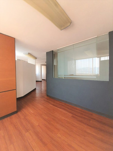 Oficina En Renta En Los Álamos, Naucalpan De Juárez