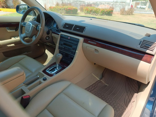 Imagen 8 de 13 de Audi A4
