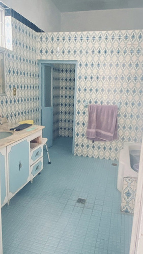 Casa Remodelada Muy Céntrica A Dos Cuadras Del Hospital Civil Muy Amplia