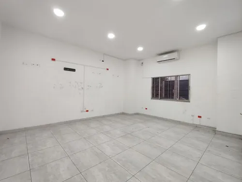 Bodega En Arriendo En Zona Industrial. Cod A28678