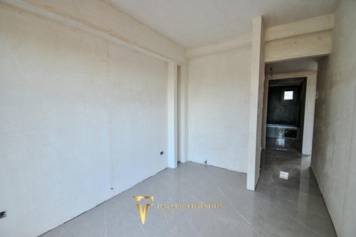 Venta Mataderos Departamento 4 Ambientes Balcon Categoria