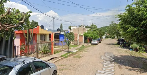 Casa En Venta, Frac. Los Naranjos, Autlan De Navarro, Jalisco. 2 Recamaras, 2 Baños, 1 Estacionamientos. ¡¡¡ Remate Bancario !!! -jmjc9