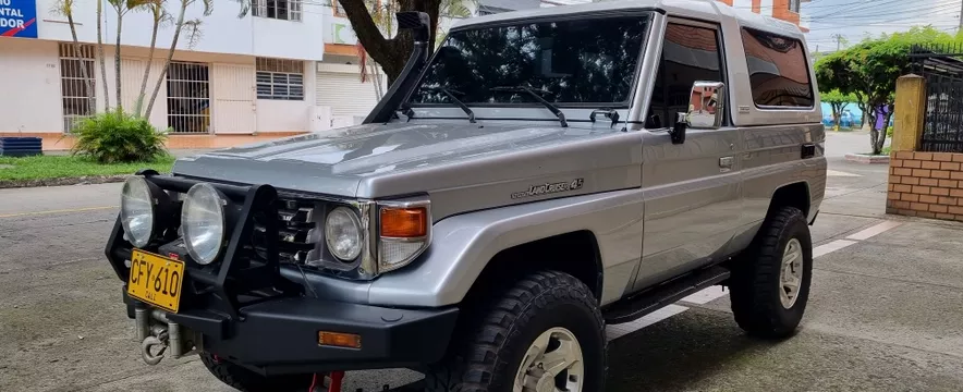 Toyota Land Cruiser 2001 4.5 Fzj75 Macho