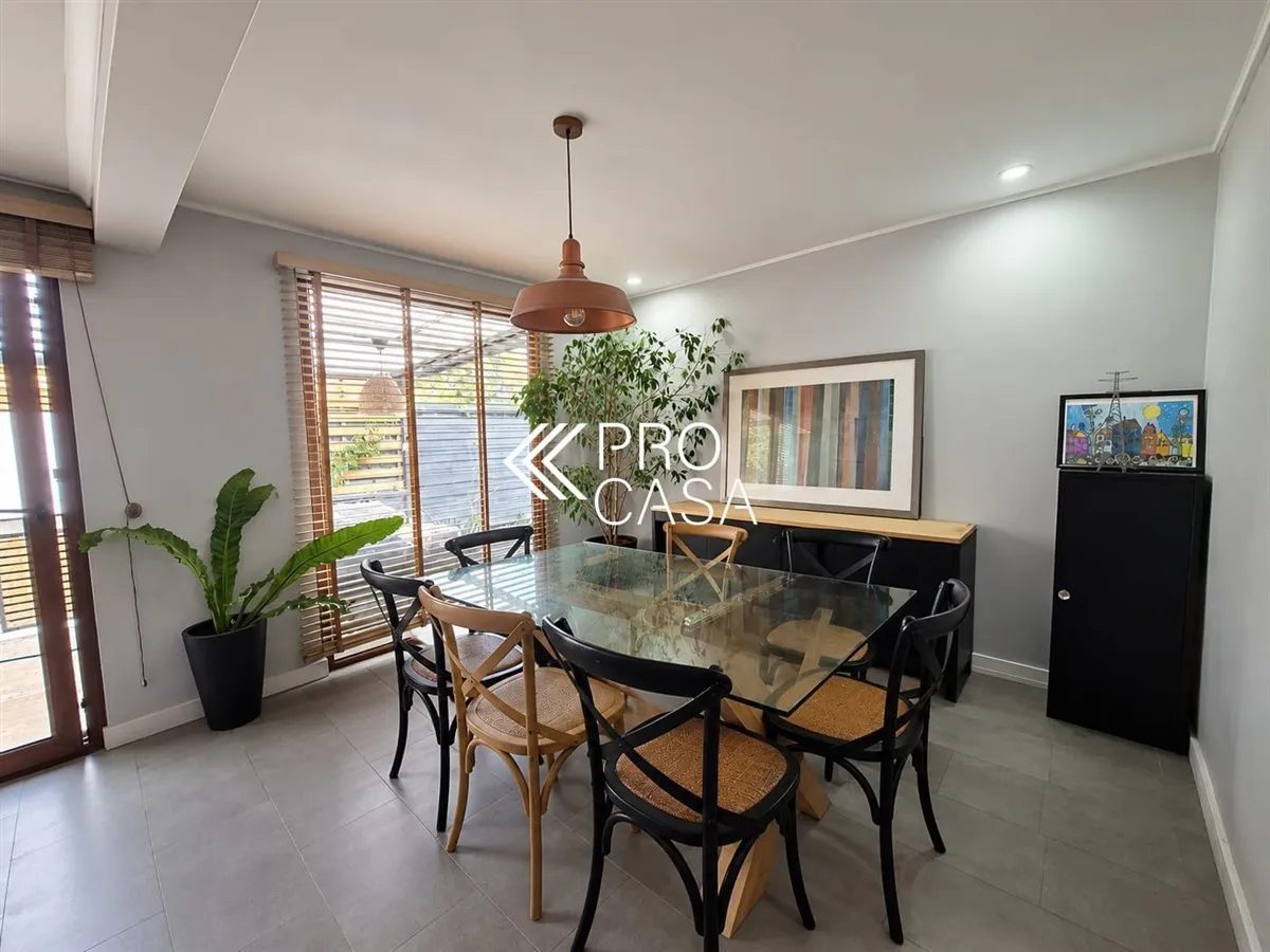 Imagen 4 de 20 de Casa En Venta, En Pasaje Cerrado, Las Condes.