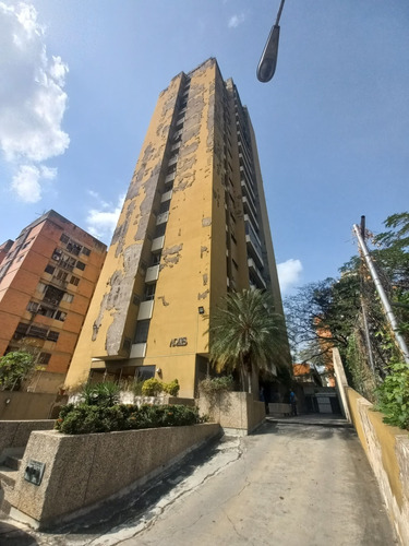 Apartamento En Av. Paseo Cabriales